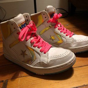 The coolest holographic sneakers size 6, 38 EUR